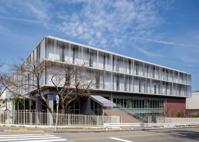 新潟青陵大学・短期大学部