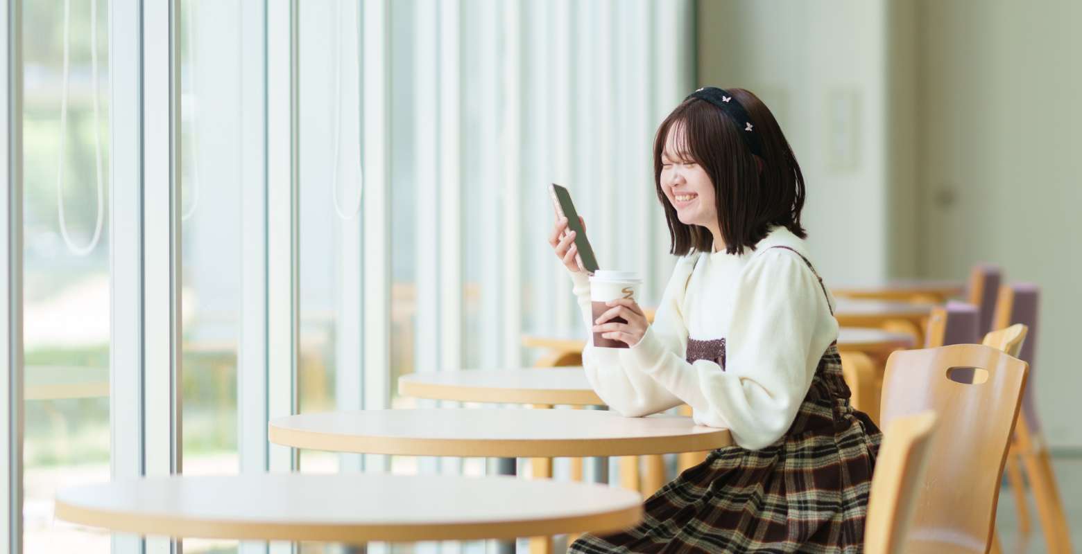 新着情報　背景