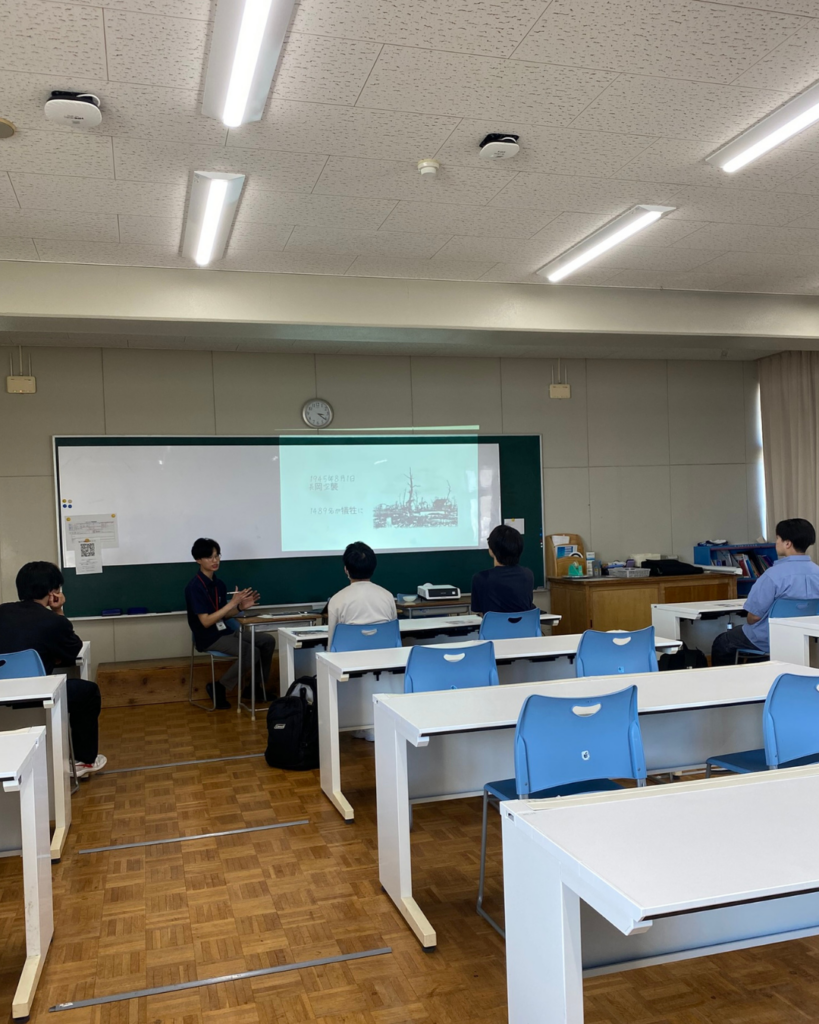 歴史総合の授業の様子です。